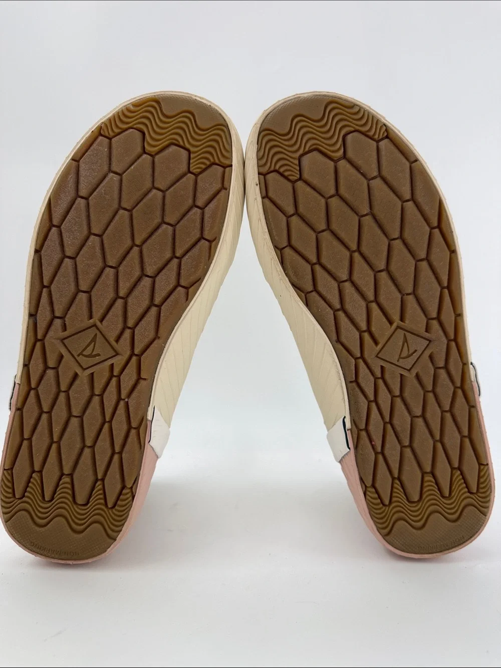 Sperry Womens Cream Chelsea Cutwater Deck Boot Size US 8.0M EU 39